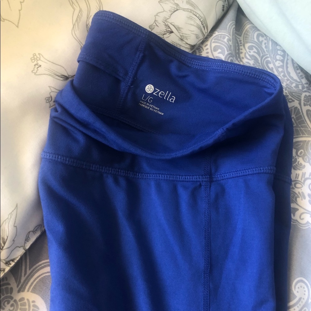 Zella Blue Capri Leggings